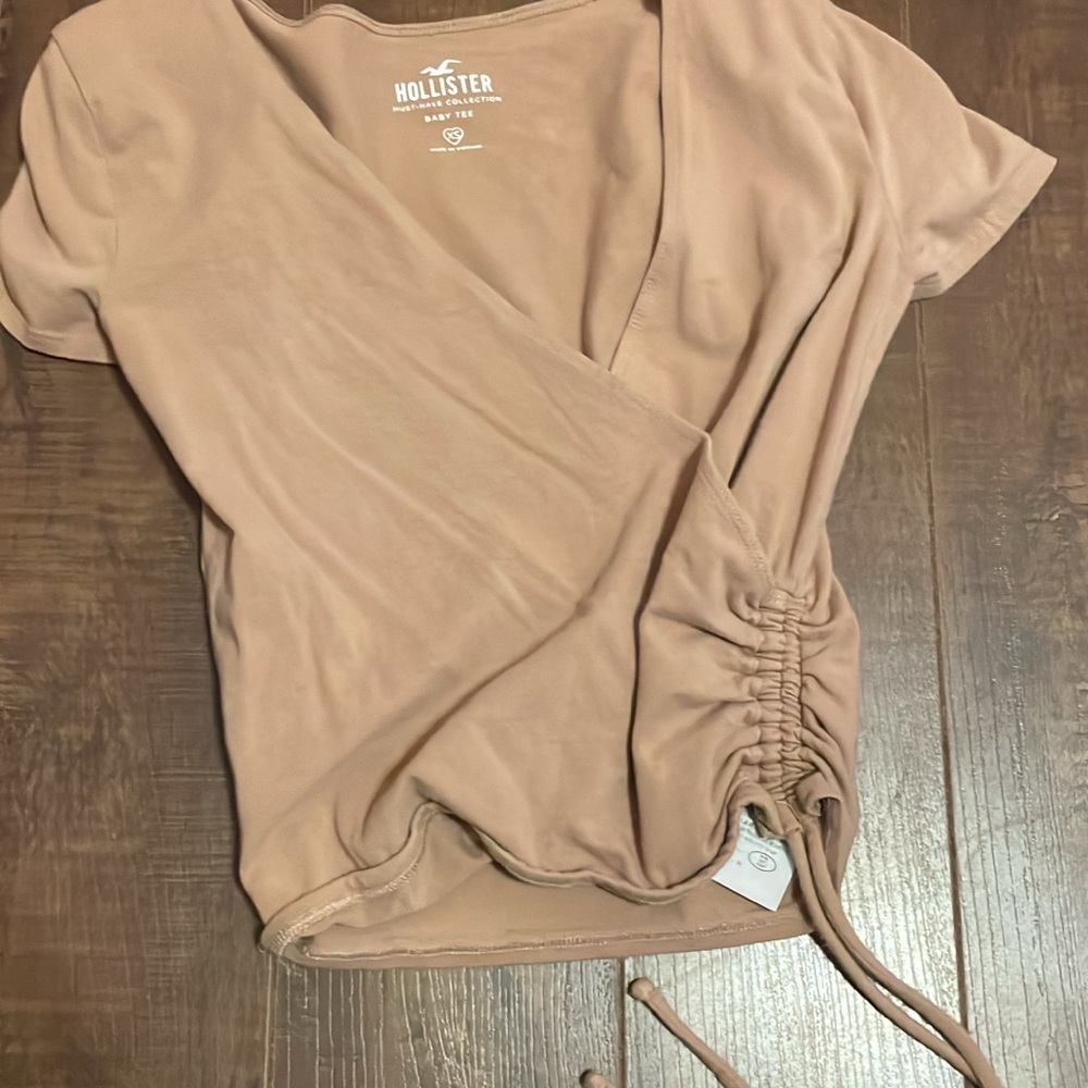 Hollister Women's Beige Short Sleeve Wrap Top